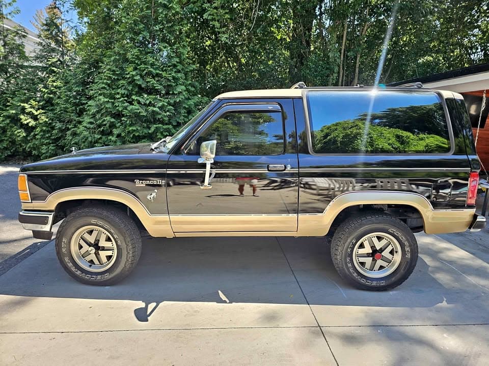 1989 Ford Bronco Sport Sport Utility 4D